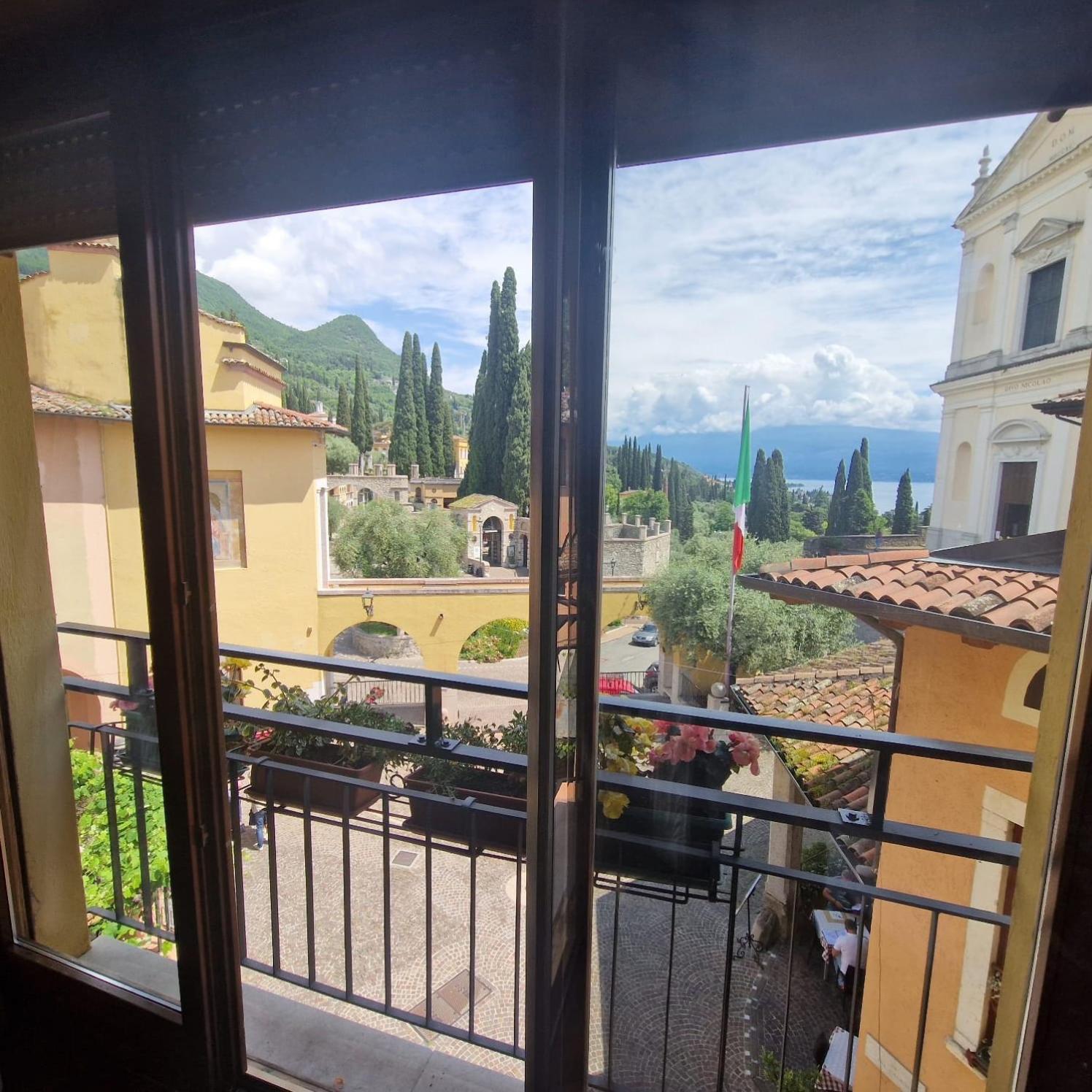 B&B Al Vittoriale Da Maja Gardone Riviera Exterior photo