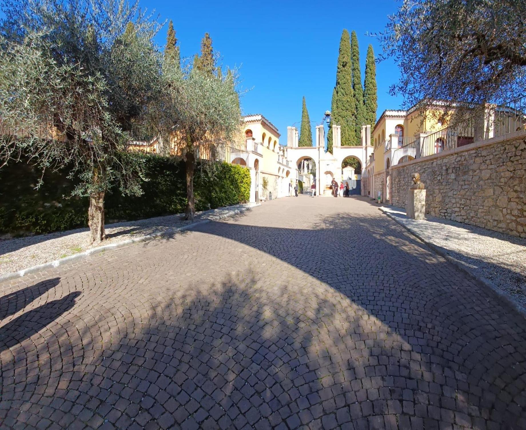 B&B Al Vittoriale Da Maja Gardone Riviera Exterior photo